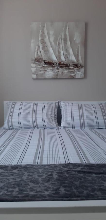 Apartmani Hermes 야드리야 외부 사진
