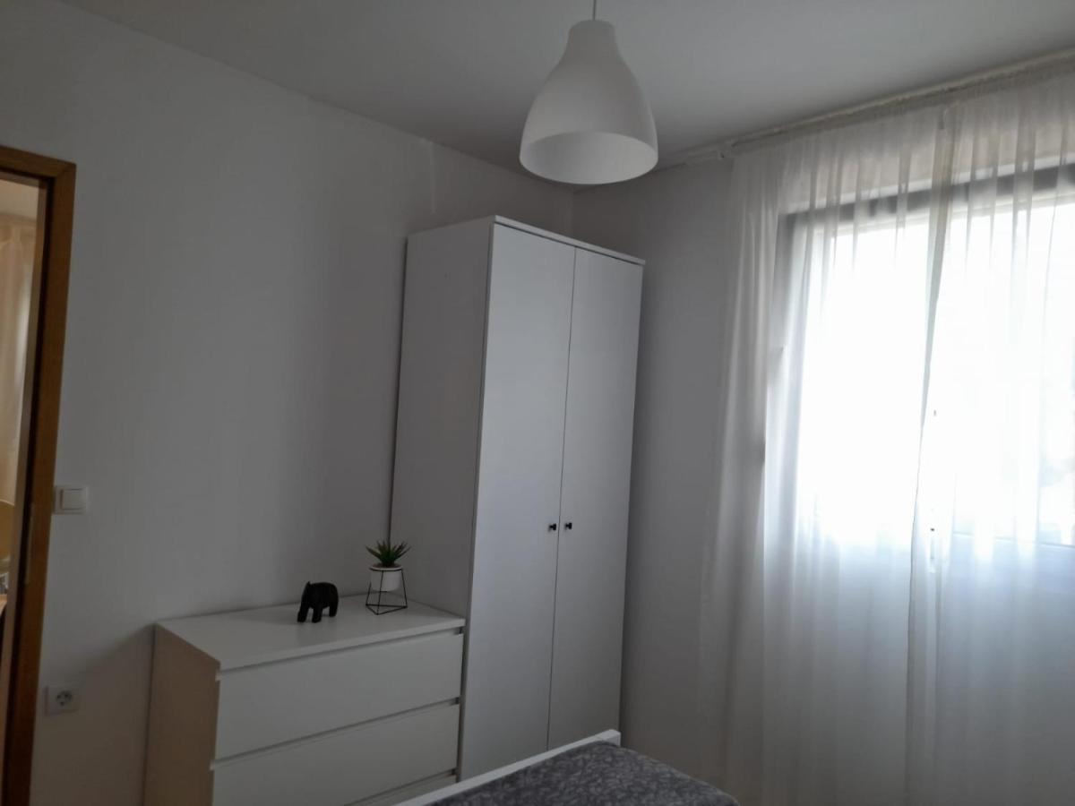 Apartmani Hermes 야드리야 외부 사진