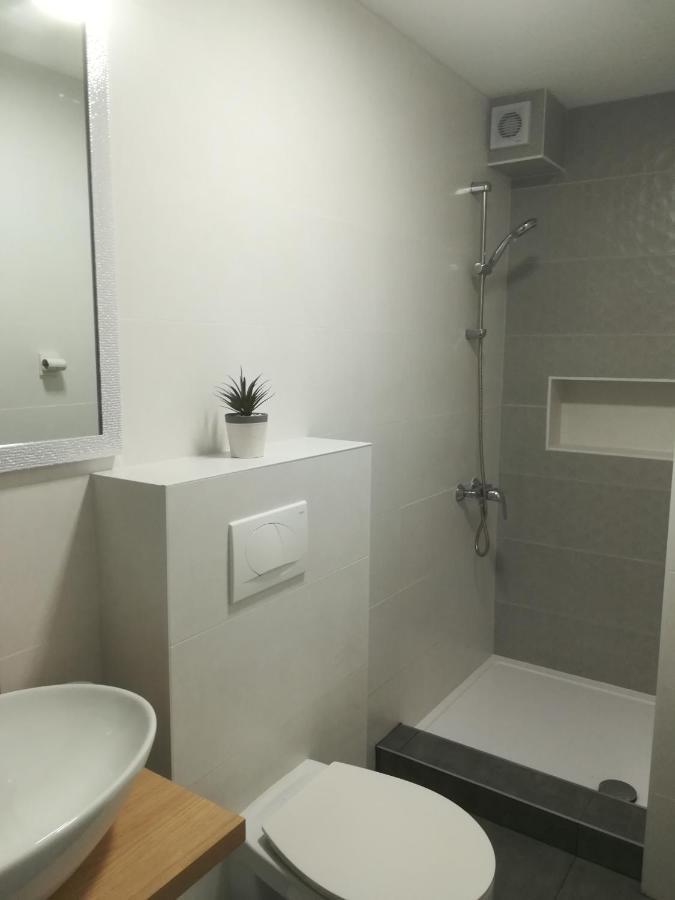 Apartmani Hermes 야드리야 외부 사진