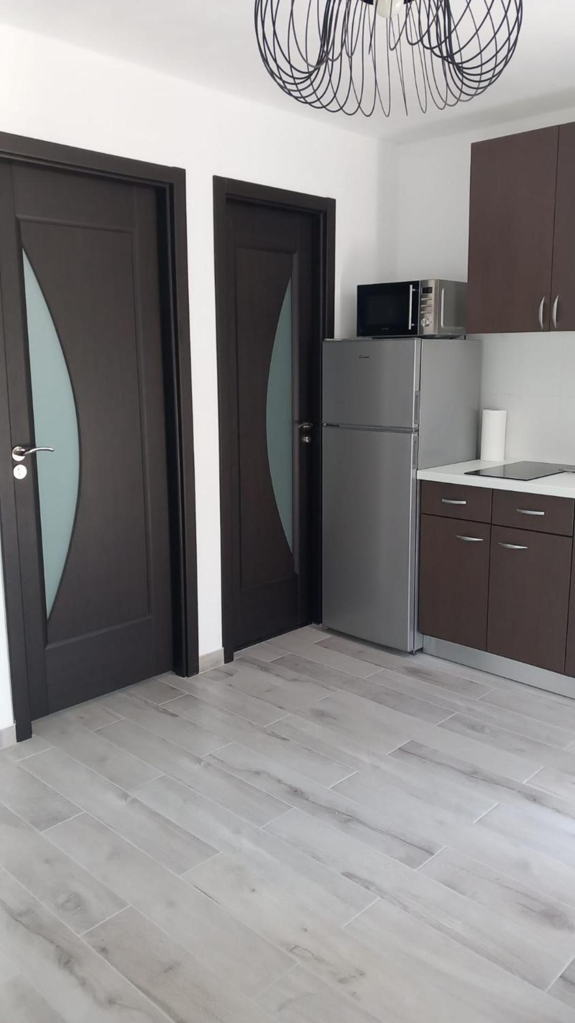 Apartmani Hermes 야드리야 외부 사진